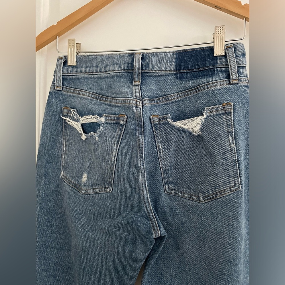 A&F High Rise Mom Jean - Picture 8 of 10